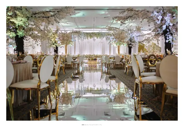 Sala weselna w pełnej dekoracji — Wedding Design