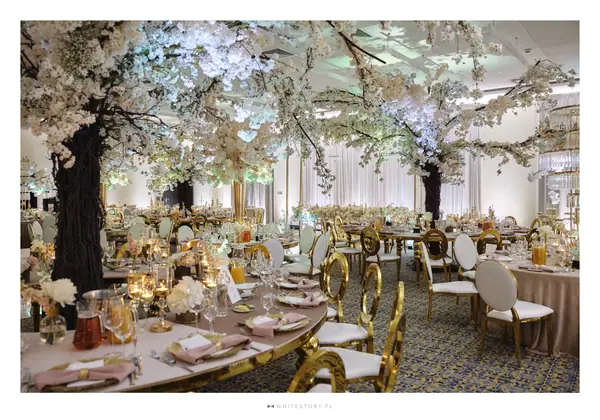 Sala weselna w pełnej dekoracji — Wedding Design