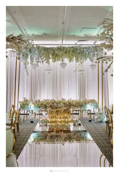 Sala weselna w pełnej dekoracji — Wedding Design
