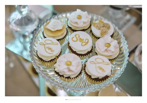 Słodki stół na weselu — Wedding Design