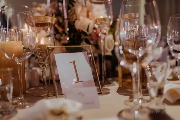 Nakrycie stołu weselnego — Wedding Design